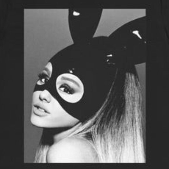 Ariana Grande B&W Dangerous Women Unisex Tee - Picture 2 of 4